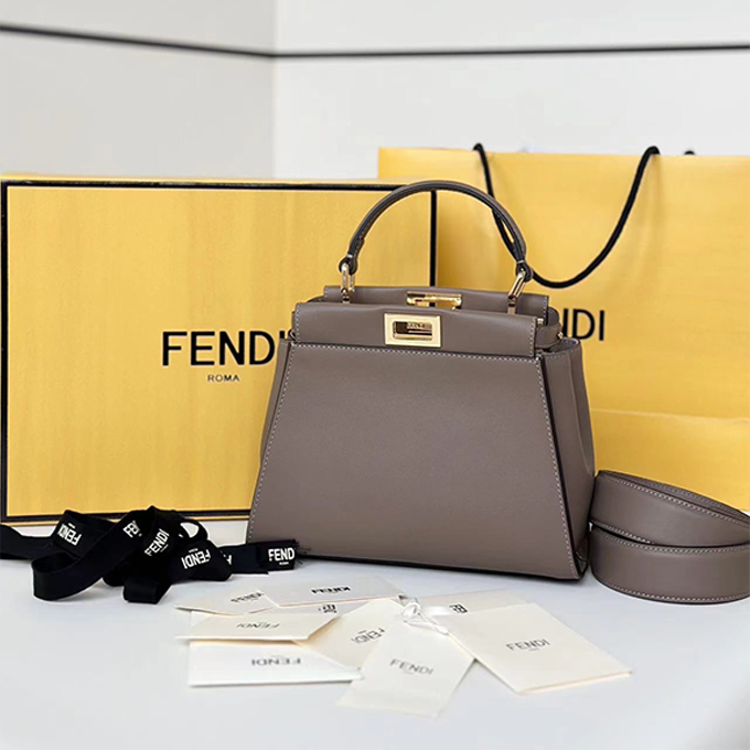 fendi peekaboo iconic medium handbag